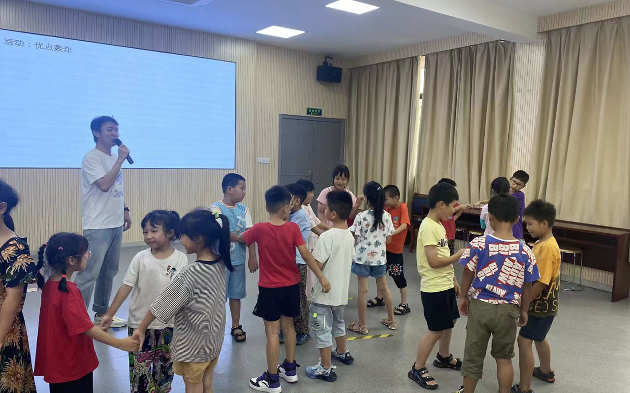 银海龙观乡中心学校